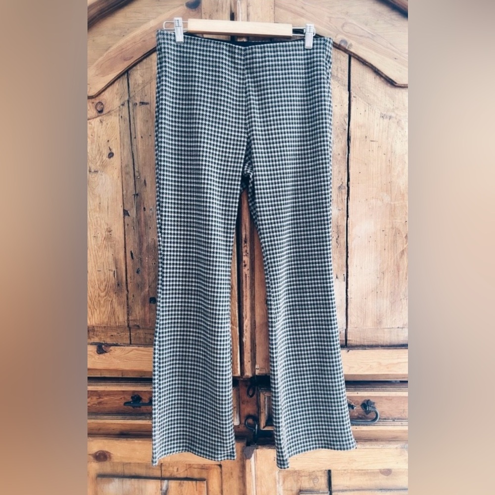American Eagle Multi-Tonal Micro Houndstooth Pull-On Pants - NWT - Size M Short